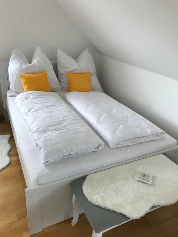 Appartamento Kleine Auszeit Mit Aussicht Velbert Toenisheide Esterno foto